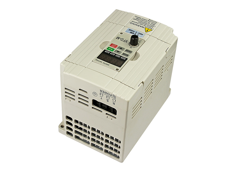 8000S通用變頻器，變頻調(diào)速器，變頻器廠(chǎng)家，電機(jī)變頻器，三相變頻器